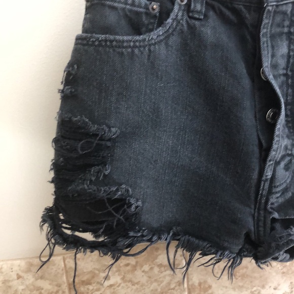 Black cut-off shorts, Abercrombie and Fitch - Picture 4 of 6